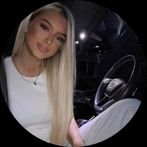 Meet your Posher, Shae - Picture 1 of 1